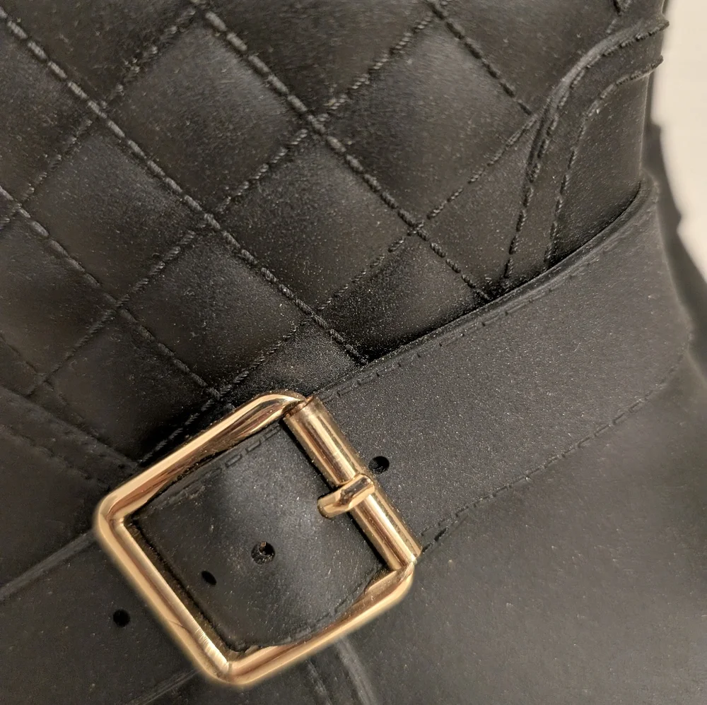 Capelli‎ New York Women's 10 Black Quilted Mid-Calf Gold Buckle Rain Boots